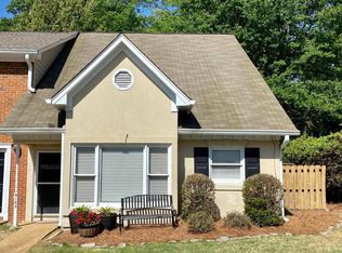 4169 River Oaks Dr, Hoover, AL 35216