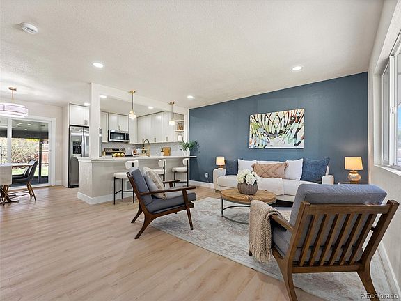 5th image of 3213 Valmont Street