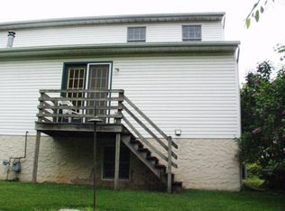 434 Crosswinds Dr, Lititz, PA 17543