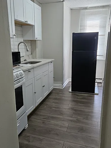 300 Lewis Ave #2-F Photo 1