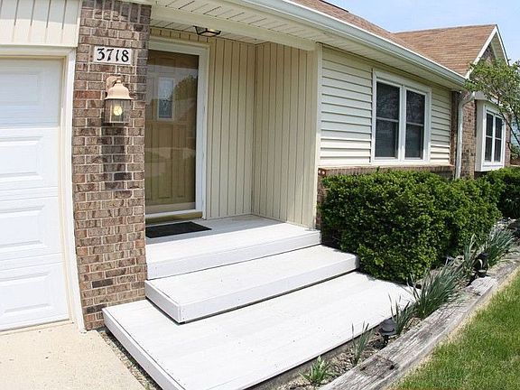 3rd image of 3718 Wild Ivy Dr