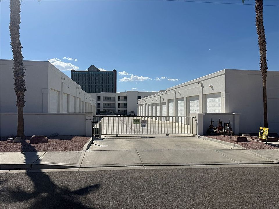 1st image of 211 Moser Ave Avenue #103