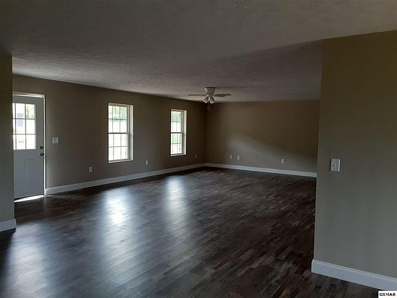 4th image of 633 Sharp Rd Lot 1