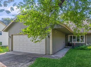 7440 Vinewood Way, Maple Grove, MN 55311
