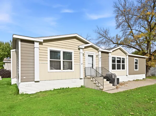 102 Cascade Ln, Rockford, MN 55373