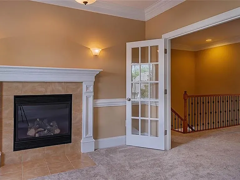 4009 Cedar Point Ave — Photo 17