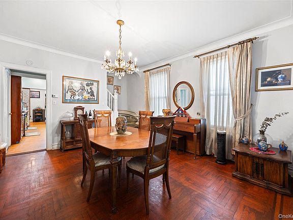 5th image of 1003 Lenox Road