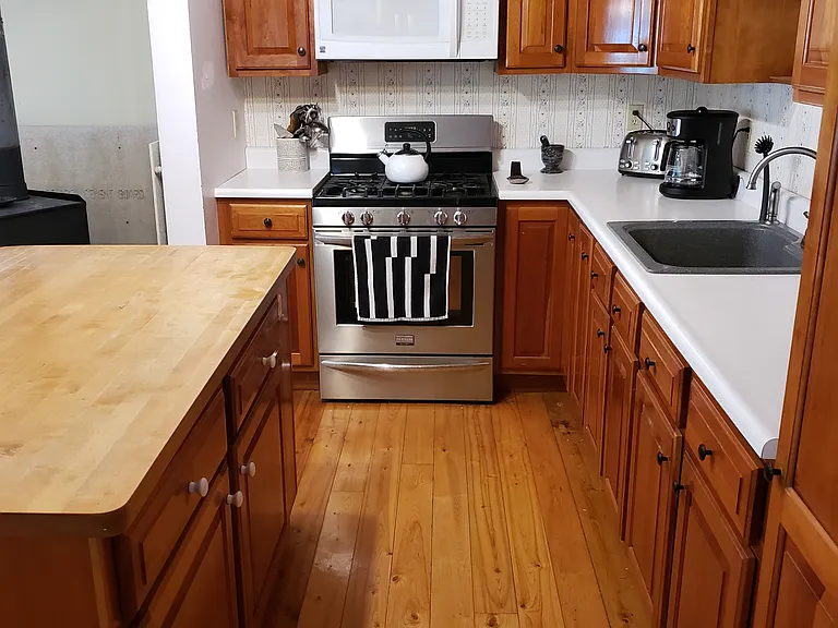363 Lakeview Dr — Photo 5