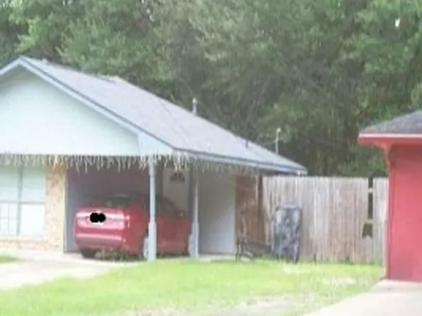 1402 Plaza Dr, Baker, LA 70714