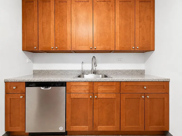 150 W 225th St #20D — Photo 7
