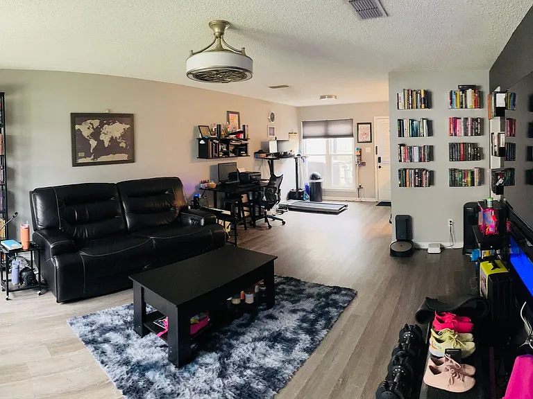 5624 Giddyup Ln — Photo 4