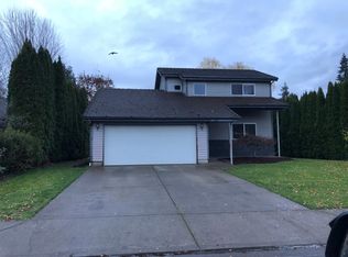 2375 Kari Ln, Hubbard, OR 97032