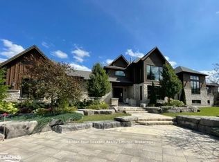 12 Windrose Valley Blvd, Clearview, ON L9Y0K2