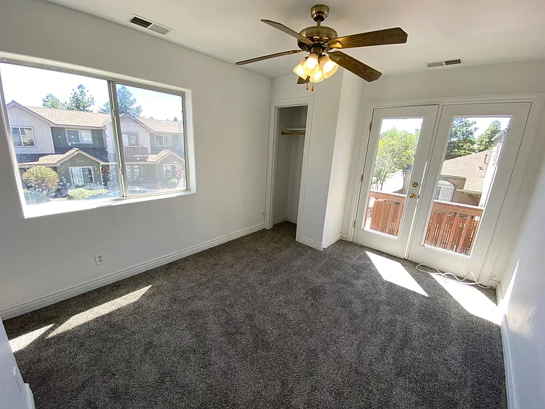 1402 E Scarlet Dr #1/2 — Photo 10