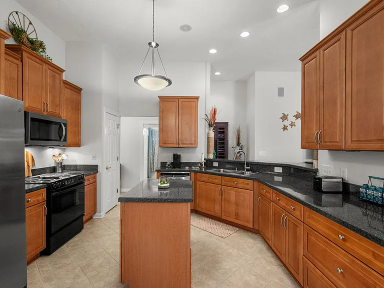 6036 Andros Ln — Photo 21
