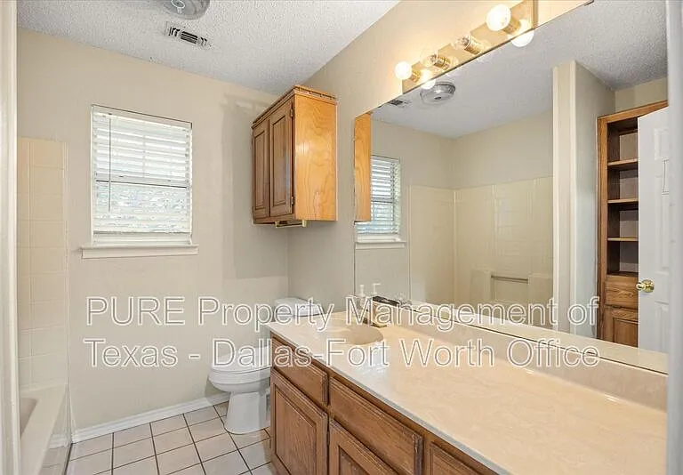 3905 Frisco Cir — Photo 10