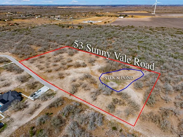 53 Sunny Vale Rd, Mathis, TX 78368