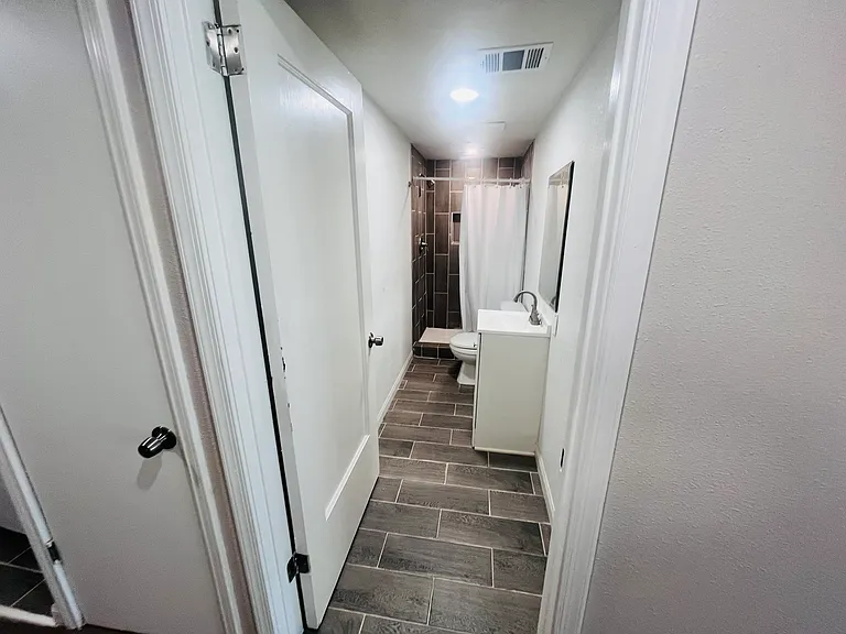 314 Williams St — Photo 4