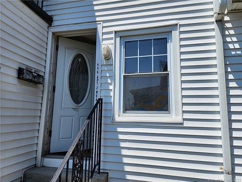 2nd image of 456 Main St #2