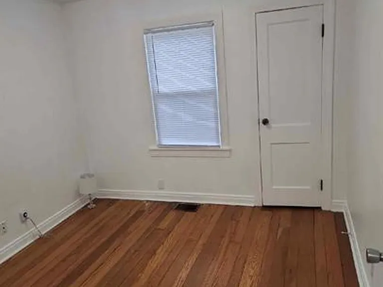 1015 Camden Ave — Photo 10