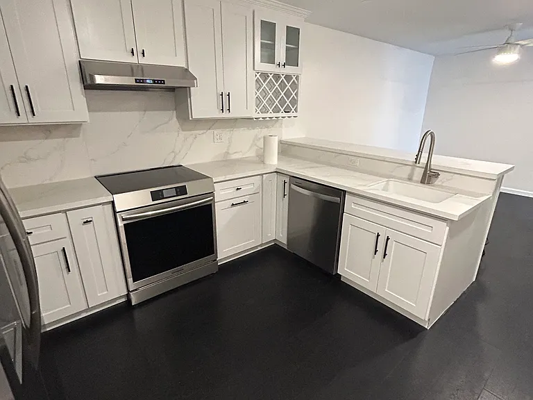 151 Orizaba Ave #B — Photo 7
