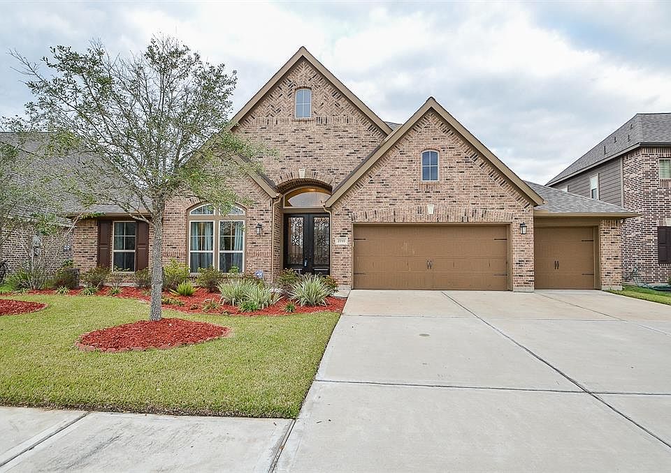 1st image of 2717 Noble Oak Ln