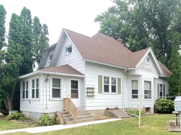 1706 14th Ave, Rock Falls, IL 61071