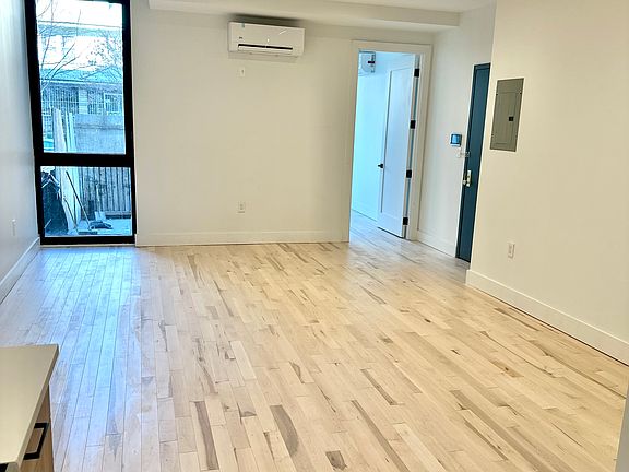 2nd image of 126 Winthrop St Unit 1