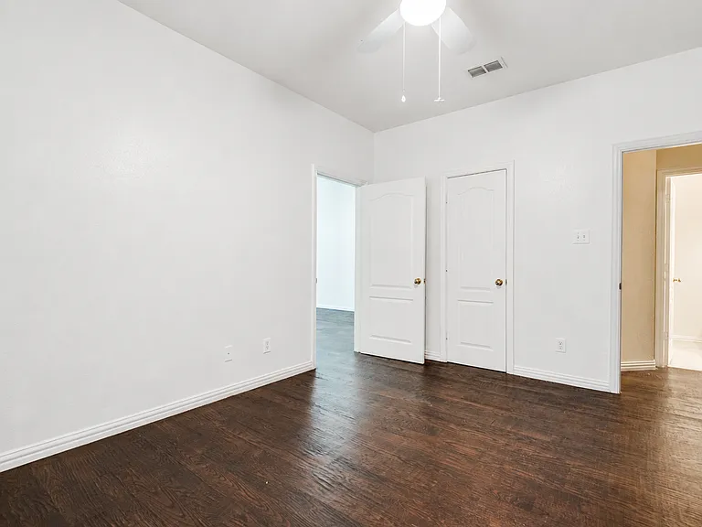 516 Cromwell Ct — Photo 11