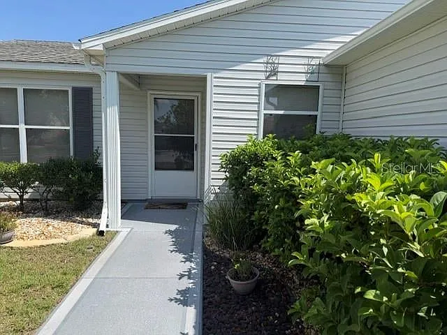 2 bed, 2.0 bath, 1100 sqft, $1,900 — Photo 3