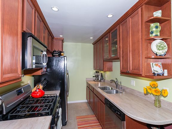 5th image of 1419 15th St APT 3