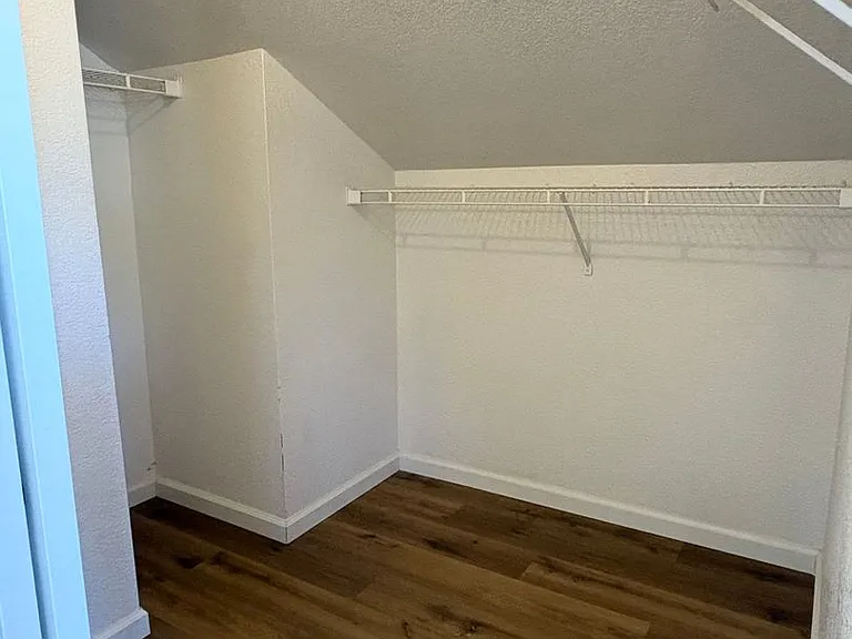 720 Winding Creek Ter — Photo 14