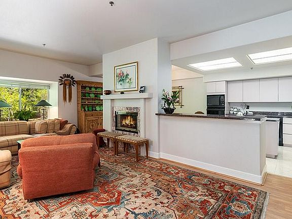 3rd image of 120 Country Club Dr Unit 35
