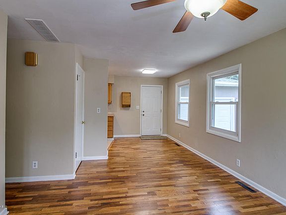 4th image of 342 Dunham Dr