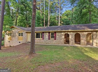 5657 Mountainbrooke Ct, Stone Mountain, GA 30087