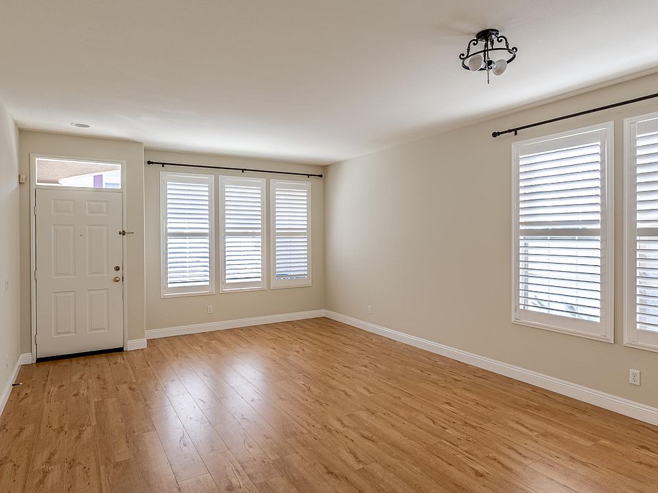 17 Rosslyn, Irvine, CA 92620 Zillow