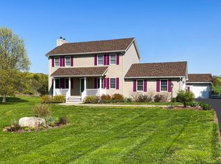 24 Millbrook Rd, Wallkill, NY 12589