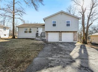 4005 E Red Bridge Rd, Kansas City, MO 64137