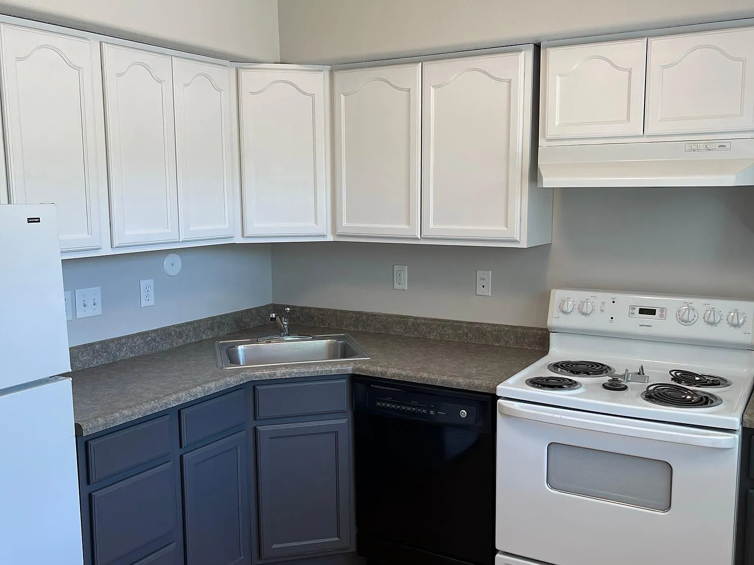 1 bed, $1,067 — Photo 2