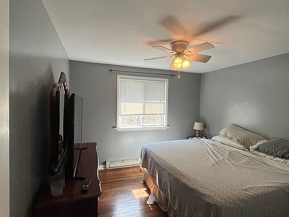 4th image of 3301 Batavia St APT A
