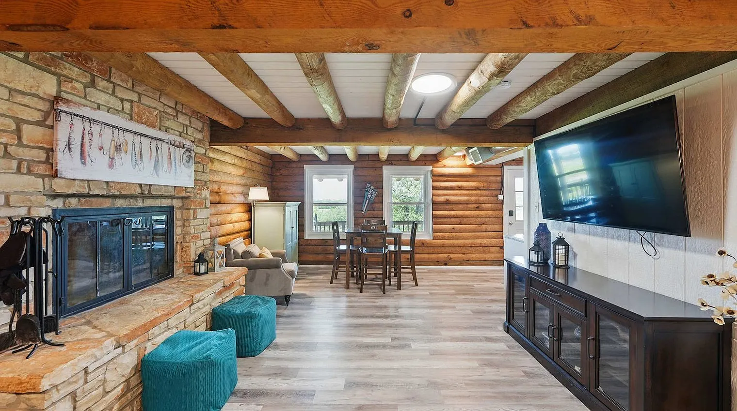 3 bed, 2.0 bath, $5,427 — Photo 3