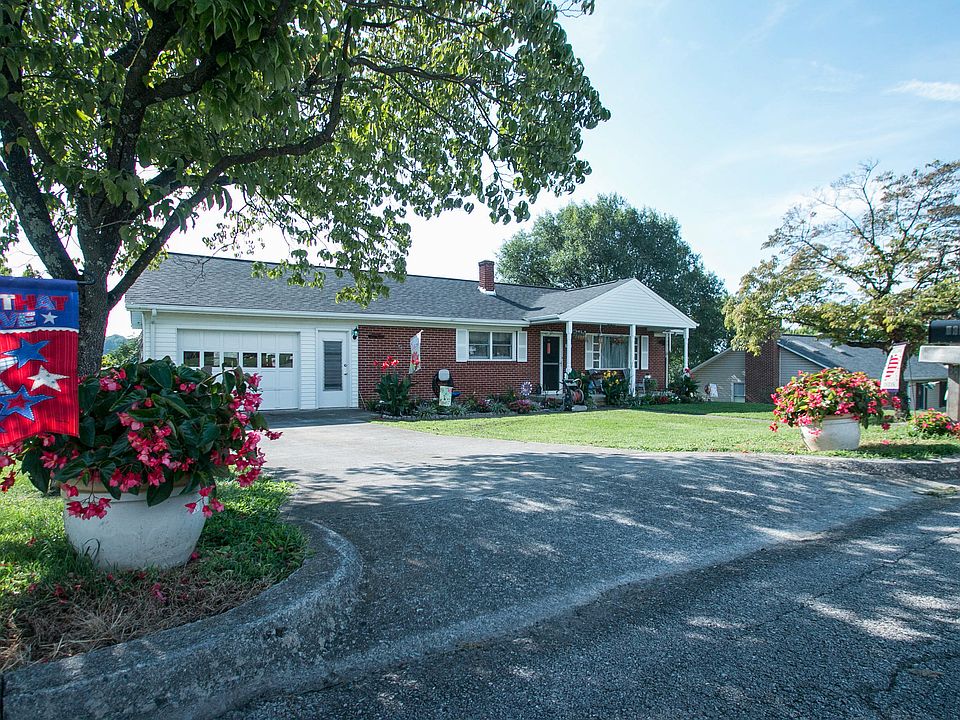 1st image of 736 Catawba Dr
