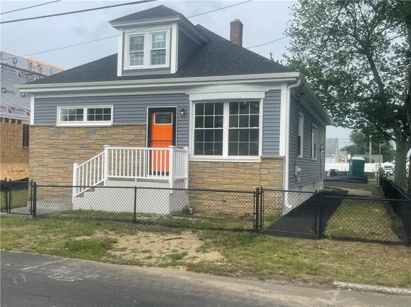 51 Rosella Ave, Pawtucket, RI 02861