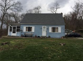 220 Pierce Rd, Elizabeth, PA 15037