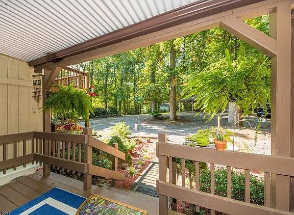 4th image of 27 Wildflower Ln #27