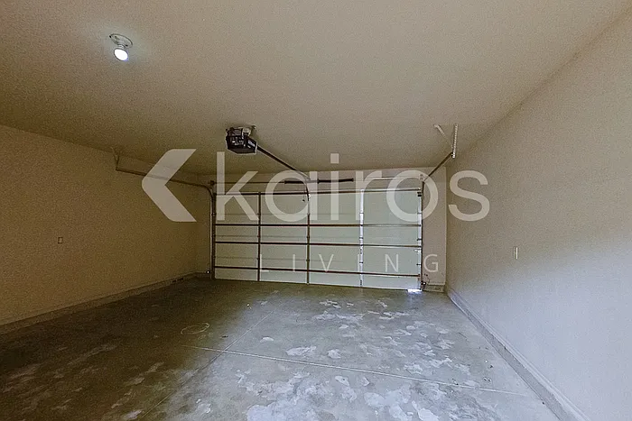 11728 SW 18th St — Photo 15