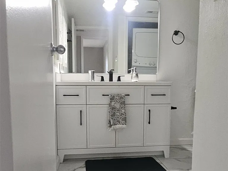 3025 Walnut Bend Ln #35 — Photo 7