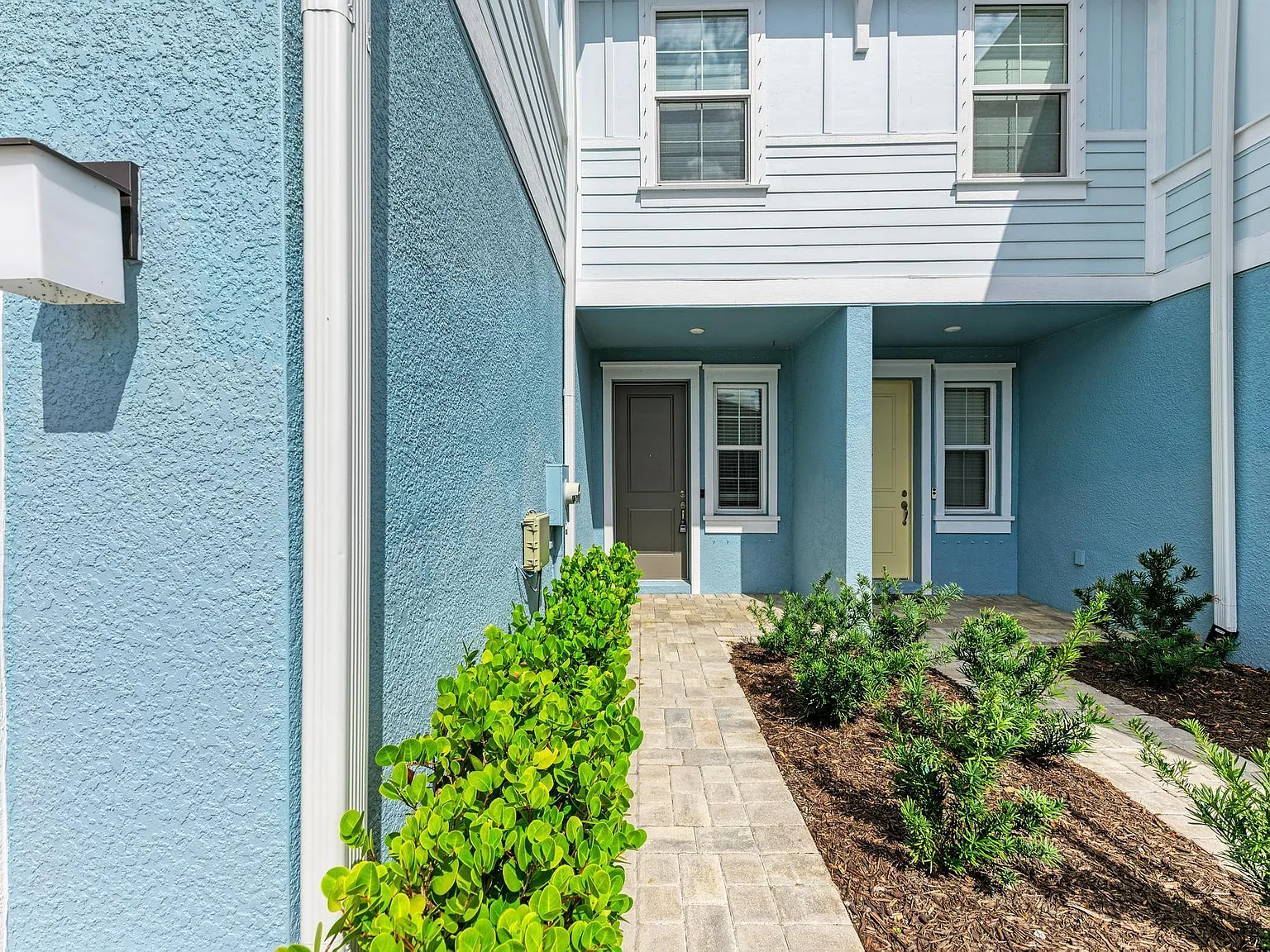 3012 Via Sienna Cir — Photo 3