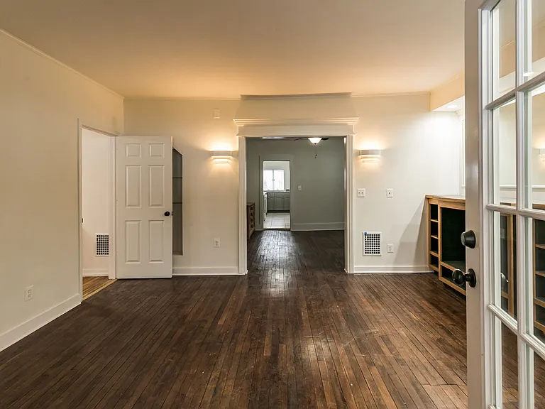 1207 Madison St #1 — Photo 7