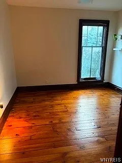 3 bed, 2.0 bath, 2581 sqft, $2,300 — Photo 4